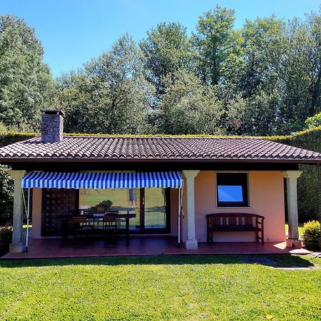 Finca O Loureiro Amés Esterno foto