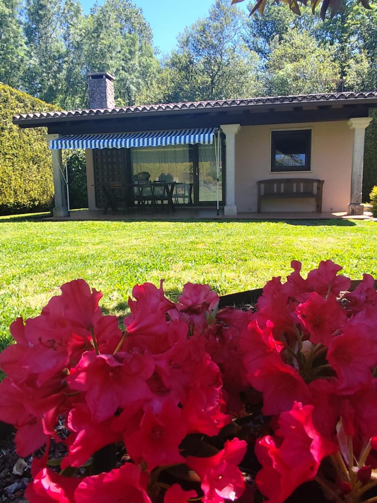 Finca O Loureiro Amés Esterno foto